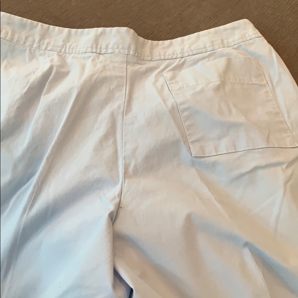 Lee Capris - Picture 4 of 6